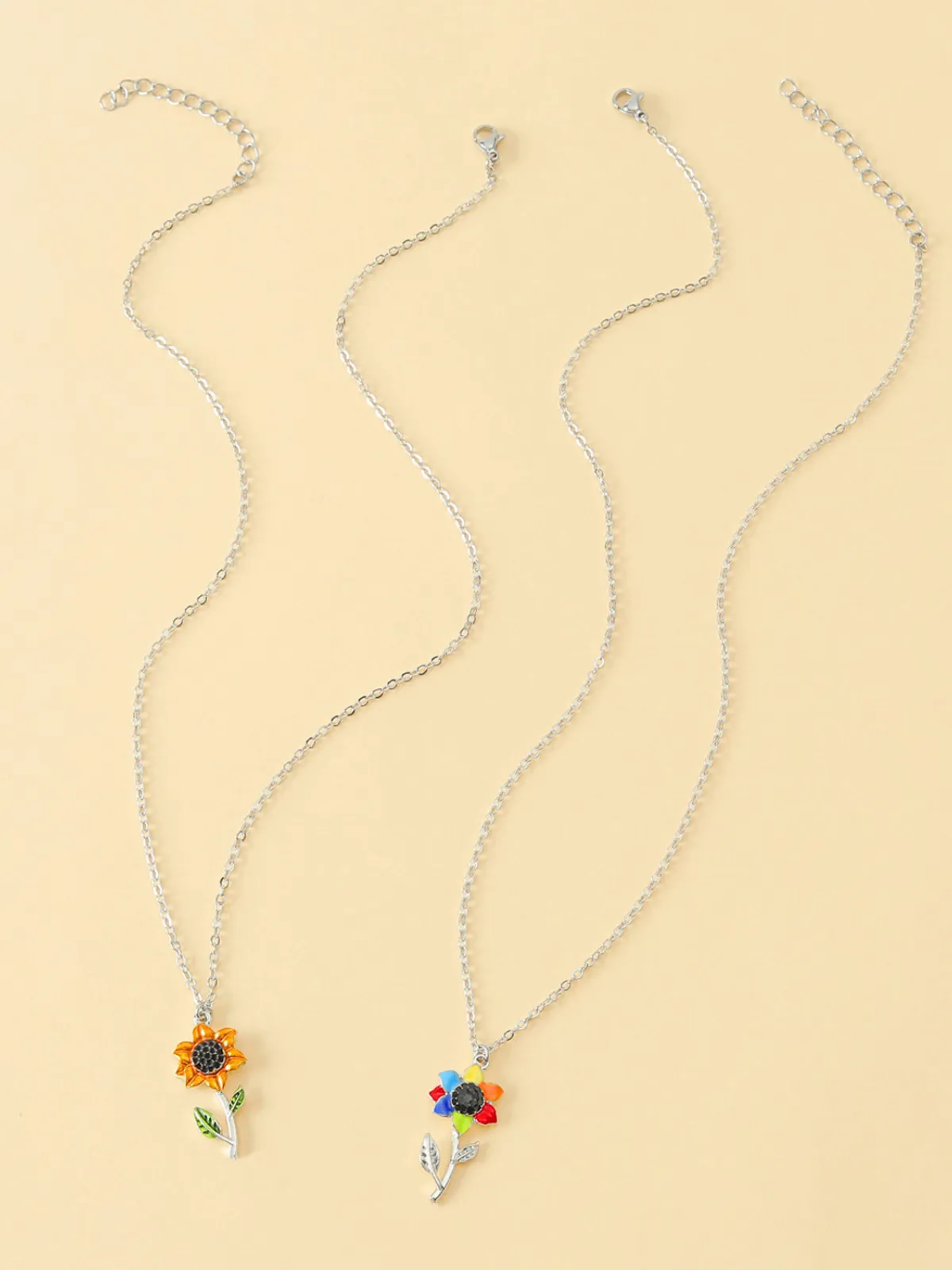 Charming Petals Sunflower Pendant Necklace