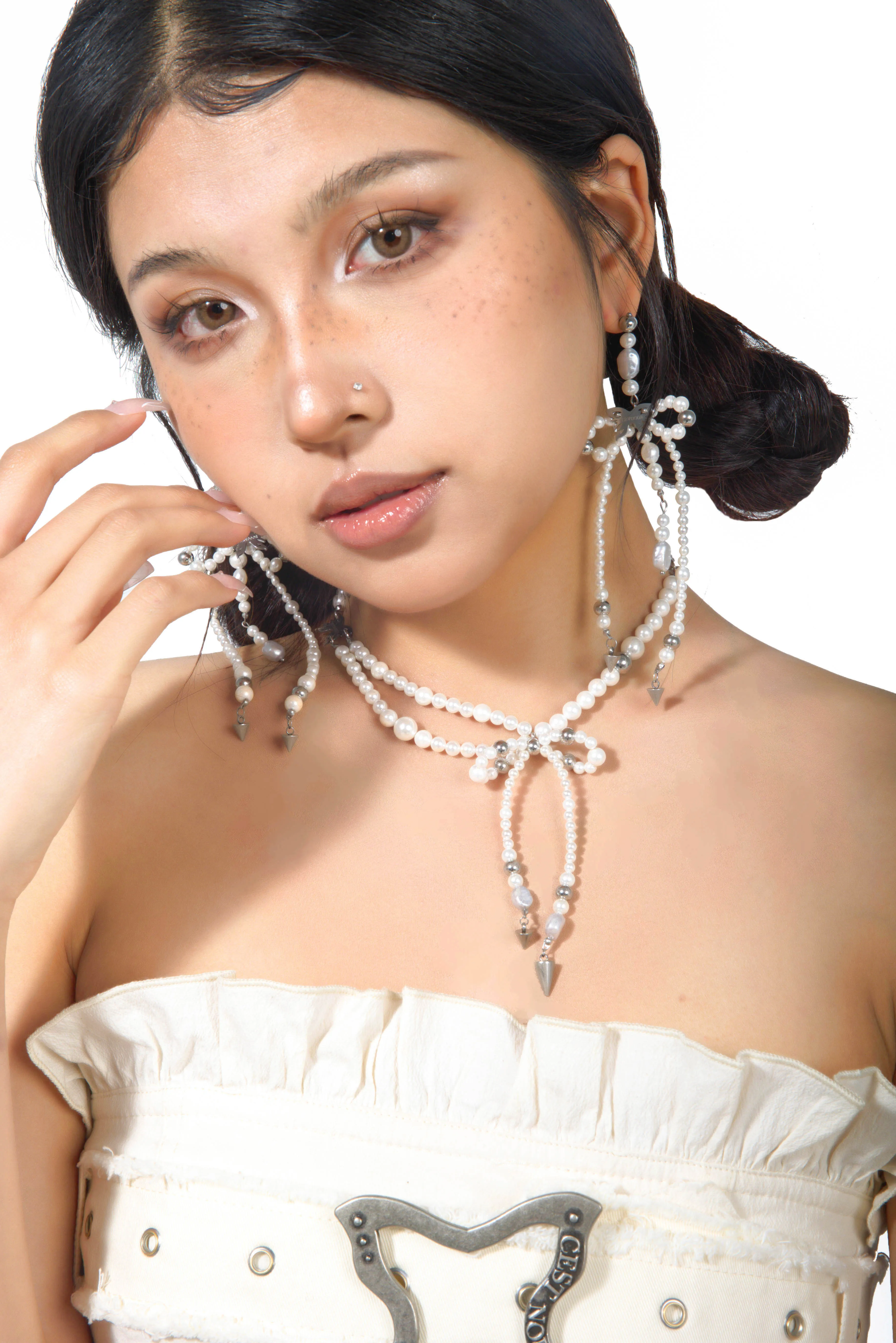 Fervooor Virtual Ribbon pearl bow earrings