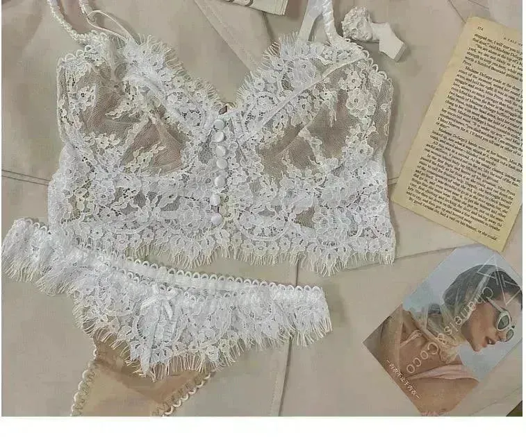 French Charming Lace Lingerie Set