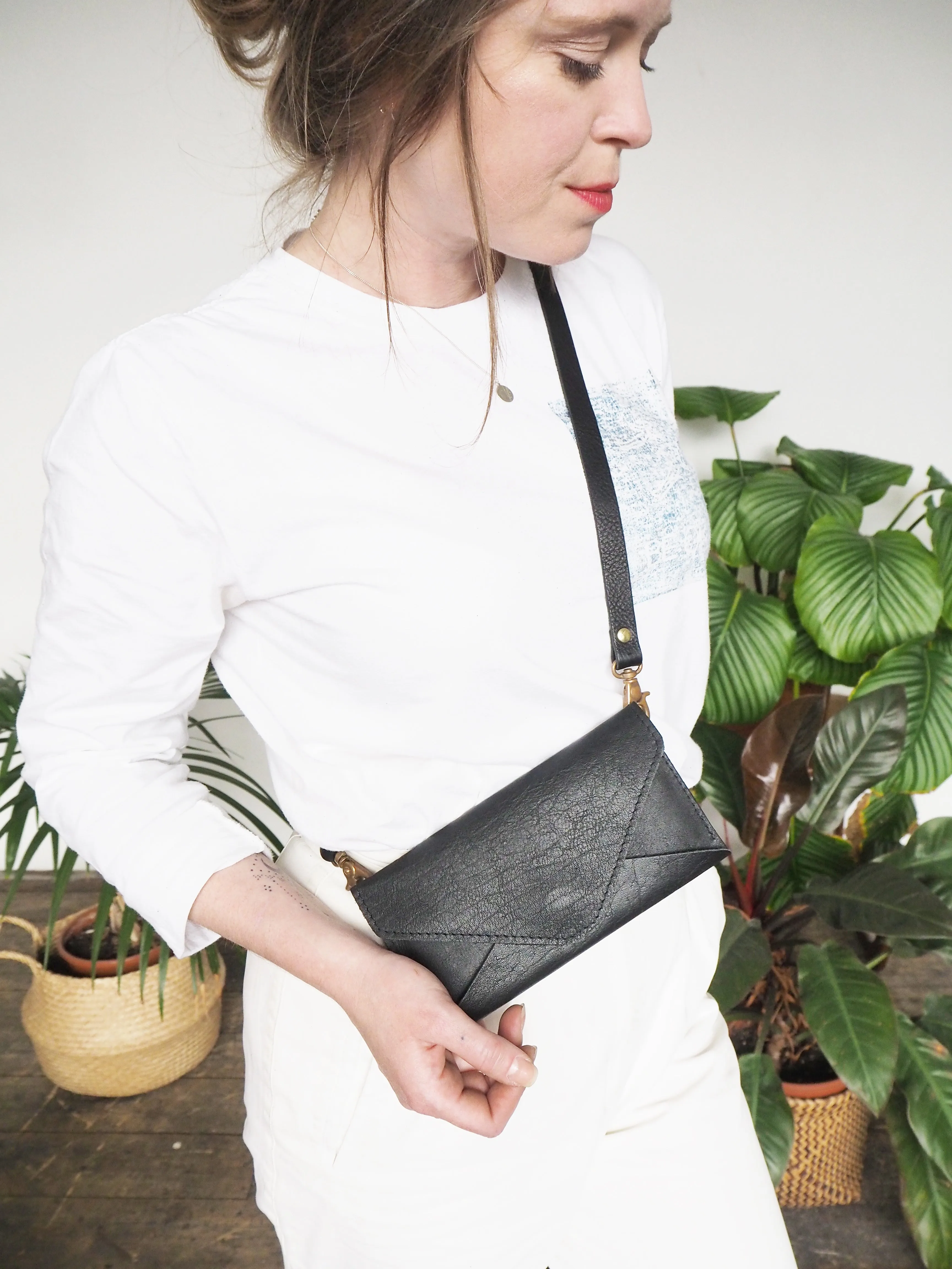 Olivia Black Envelope Purse with detachable strap