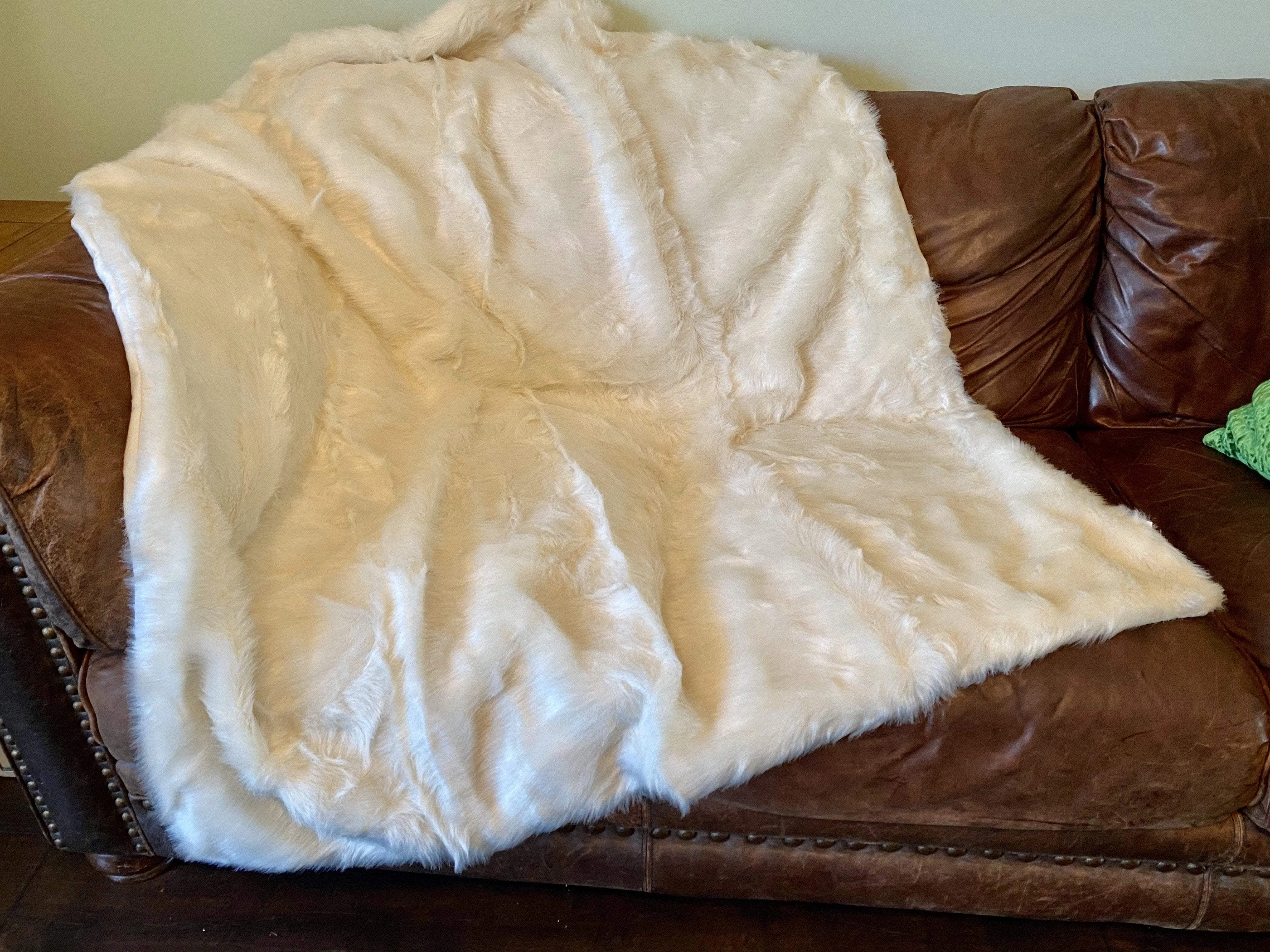 Waterproof Faux Fur Dog Blanket