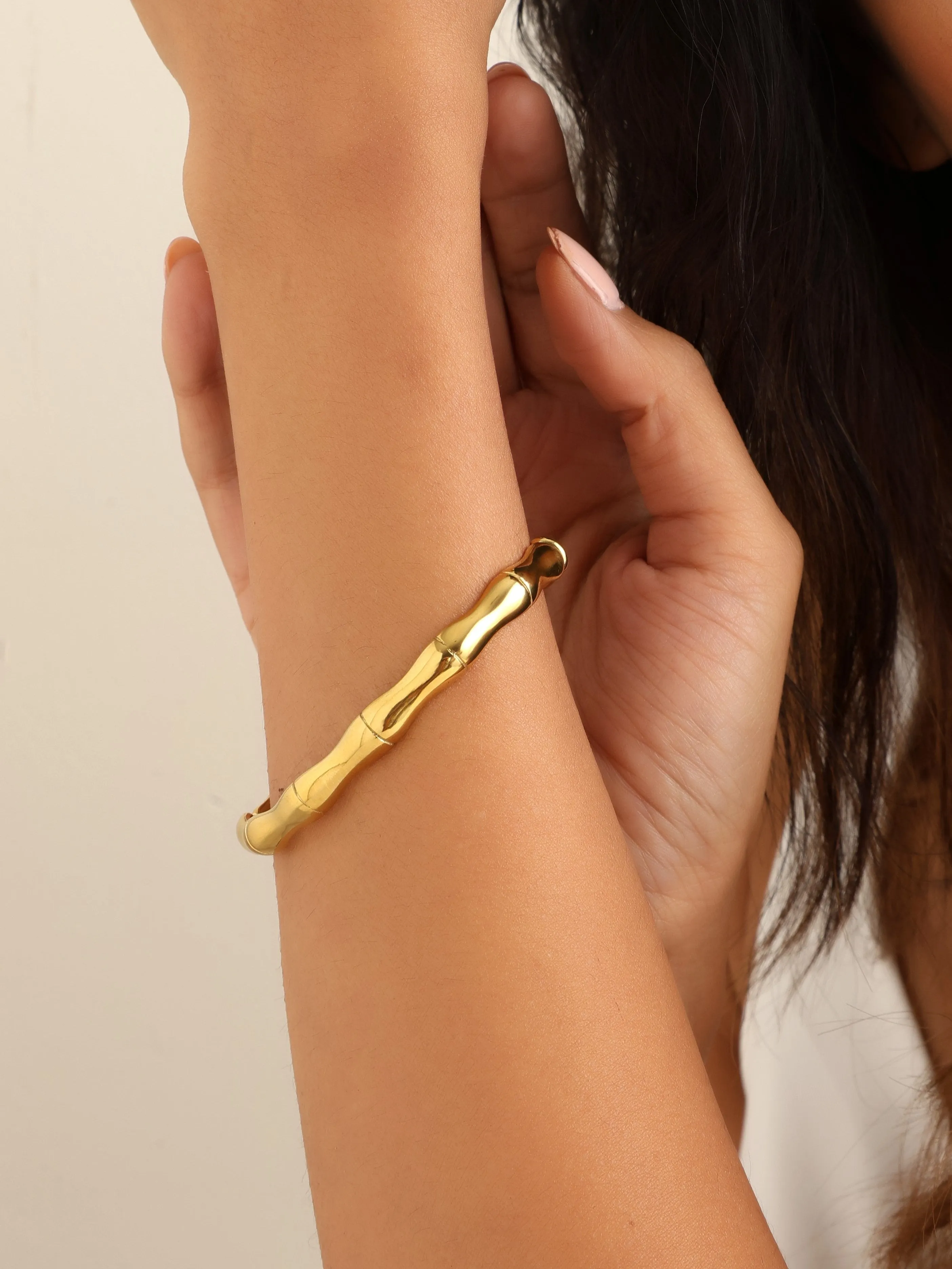 Zoya Gold Cuff Bangle